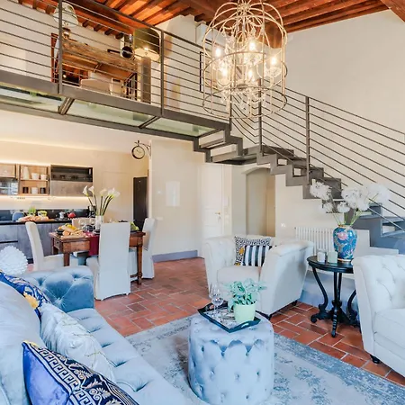 Casa Lucky, Romantic Modern 3 Bedrooms Penthouse * Lucca
