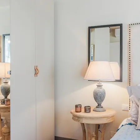 Casa Lucky, Romantic Modern 3 Bedrooms Penthouse * Lucca