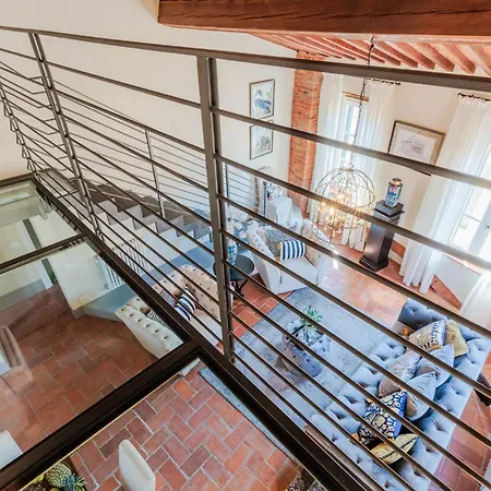 Apartment Casa Lucky, Romantic Modern 3 Bedrooms Penthouse Lucca